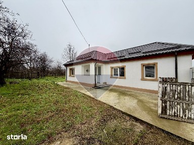 Casă cu 2 camere de vânzare Jaristea