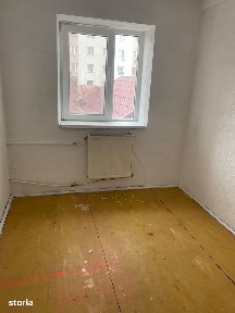 Burdujeni-Zona Garii-Garsonieră et.2,pret 17.000 Euro.