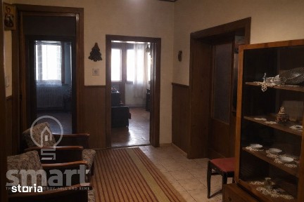 Apartament 4 camere de vanzare Ultracentral Strada Republicii Garaj
