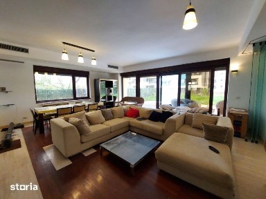 Vila de închiriat Mamaia Nord | Kazeboo Beach | Curte 250 mp