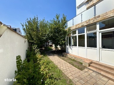 Vila individuala versatila de inchiriat in Otopeni-Odai, 8 camere, 5 b