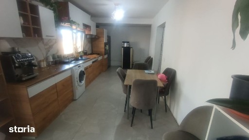 Casa de vanzare, 120 mp, teren 332 mp, zona Catargiu
