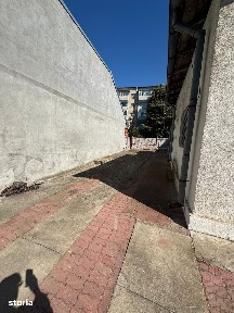 Spatiu comercial de inchiriat - ROVINE Strada Dezrobirii