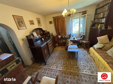 De vanzare casa in curte comuna