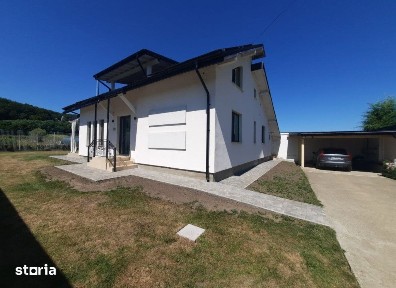 Casa 5 camere Bodesti, 170 metri Cod:141982