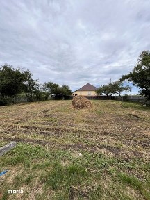 Casa de vanzare cu teren