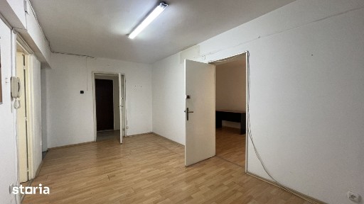 Birouri de închiriat, Calea Borșului