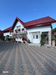 Casa de vanzar 300 mp, teren 36 Arii, zona Hantesti