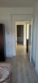 Inchiriez apartament
