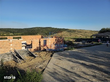 Casa plan parter in Dorobant