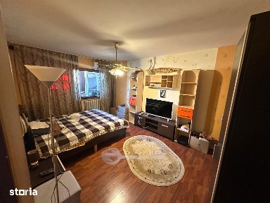 Apartament 3 camere decomandat, 70 mp, Centru - UMF, etaj 3