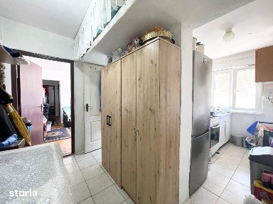 Apartament 4 camere, etaj 3 - zona Dacia