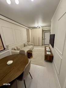 Inchiriez studio dublu Central Adress
