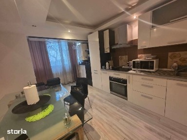 Inchiriez 3 camere Grivitei pet friendly parter