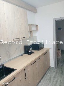 Apartament 42 mp in bloc nou,et.1, loc parcare in Floresti