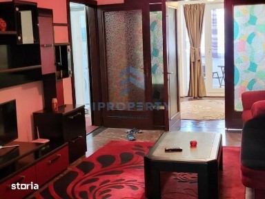 Apartament 3 camere Ultracentral Universitate cu cetrala de Imobil