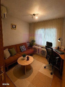 Apartament vanzare 3 camere Decebal, Centrala proprie