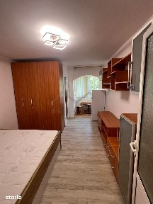 Garsoniera nicolina, gara internationala etaj intermediar