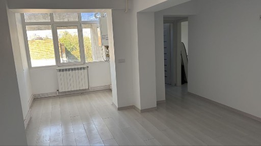 Vand apartament 2 camere