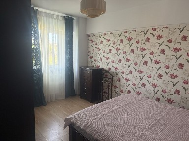 PF inchiriez apartament cu 2 cam 70 mp