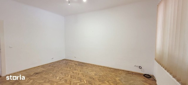 De închiriat apartament/spațiu de birouri 50 mp pe Constantin Brâncuși