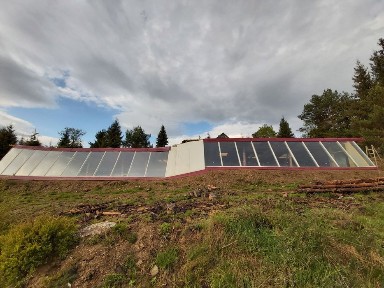 Casa, construcție, earthship. Cabană.