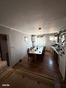 Apartament spațios cu 4 camere - Marghita, zona centrală