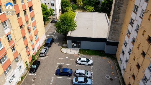 Cladire comerciala de vanzare, Str. Darmanesti, Piatra Neamt