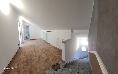 Închiriez apartament în zona Coramed
