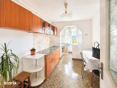Vând apartament cu 2 camere,in cartierul Tudor,strada Infratirii