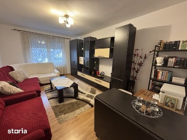 Vand (sau inchiriez) apartament cu 3 camere, Str. Fagarasului, REGHIN