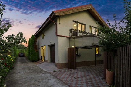 Vila Snagov | piscina | sauna | semineu | intre lac si padure | PROPRIETAR |