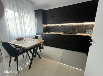 Casă de vânzare, 4 camere, mansardă