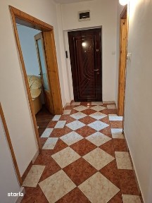 vand apartament 3 camere cofort 1 zona centrala