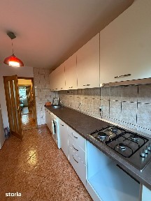 3 DECOMANDATE cu centrala, spatios -Neagoe Voda