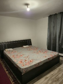 Inchiriez Camere