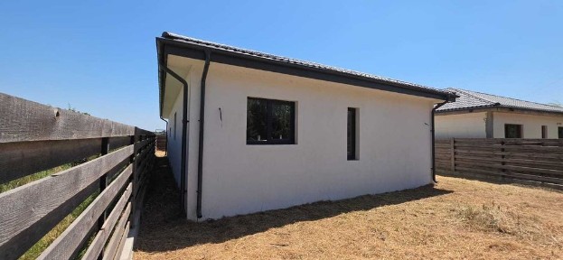 Vand casa parter, 4 camere, Crevedia-Buftea