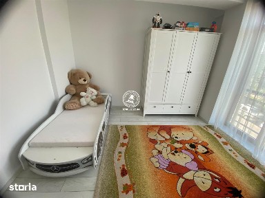 Apartament 3 camere de vanzare, 2 locuri de parcare, 1 boxa - Valea Lu