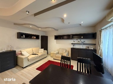 Apartament de 3 camere, etaj intermediar, zona Garii