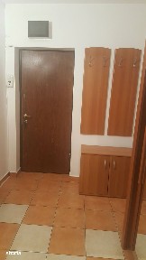 Proprietar vand garsonieră, Tei, etaj parter