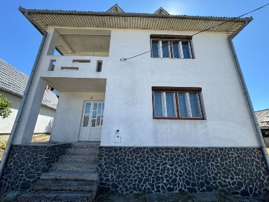 Vila cu teren central Remeti/Sapanta