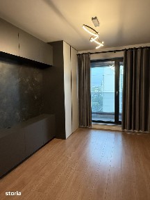 Apartament 3 camere cu 2 băi și loc de parcare disponibil