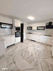 Decebal - Apartament 4 camere / Renovat complet/ Decomandat