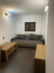 Cabana Statiunea Parang- 5 CAMERE / 2 BAI- utilata si mobilata complet