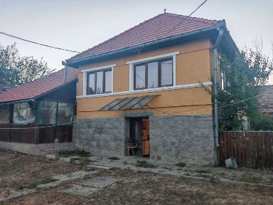 Casa de vanzare in Baita