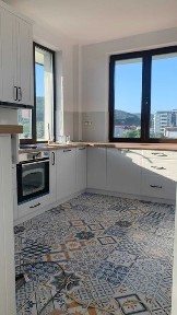 **Apartament cu 3 camere + garaj + 2 balcoane - Florești, zona Vivo**