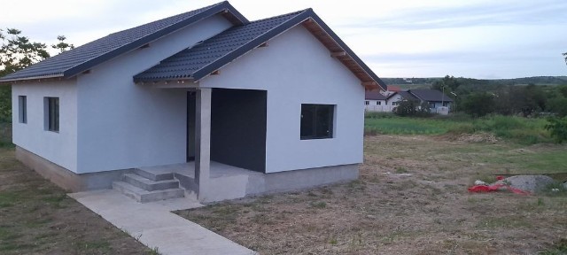 Casă de vânzare Șimnicu de Sus ( Izvor 9km de Craiova )