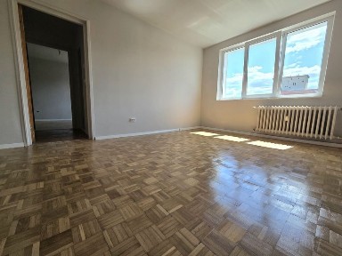 Proprierar, vând apartament centrul civic, Victoriei, gara, școala 19, 7/8 lift nou