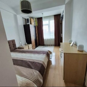 Proprietar. Vand apartament 2 camere, zona Sagului.
