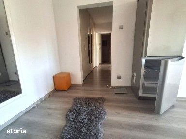 Apartament 3 camere, decomandat, de inchiriat - Str. Amaradia /Lice